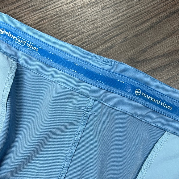 Vineyard Vines Cornflower Blue Performance Pants 42x32 - Picture 3 of 7
